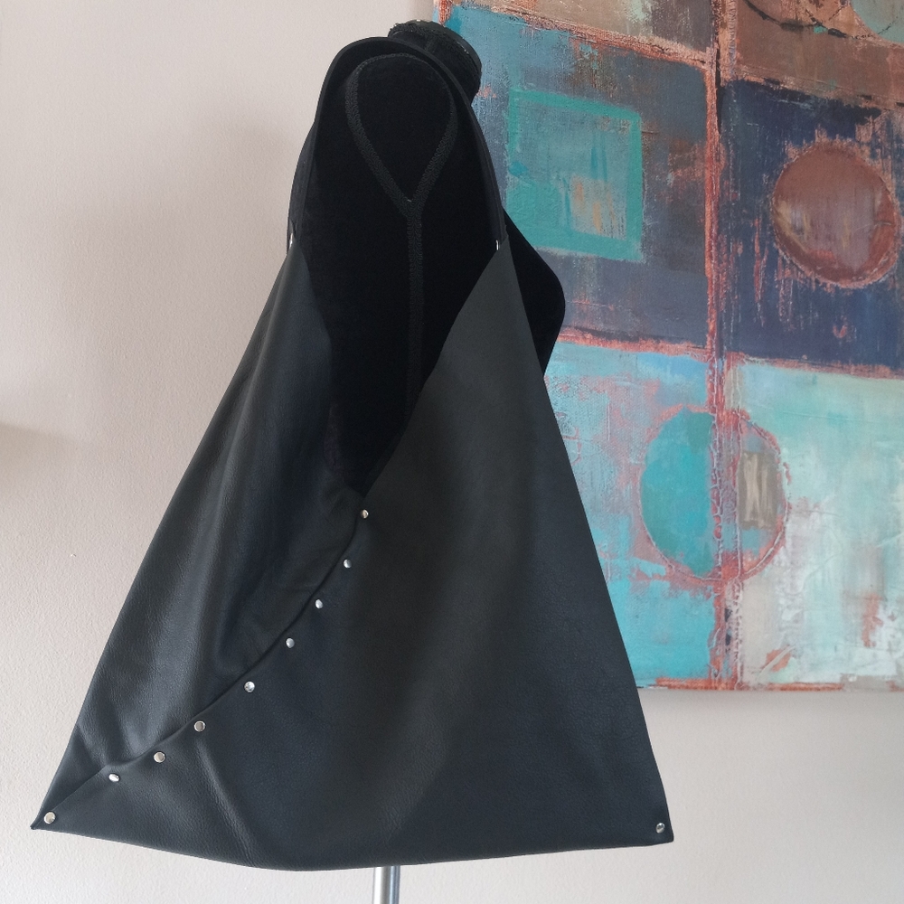Elegant Womens Black Leather Hobo Bag Handcrafted By J.Monique - Picture 5 of 14